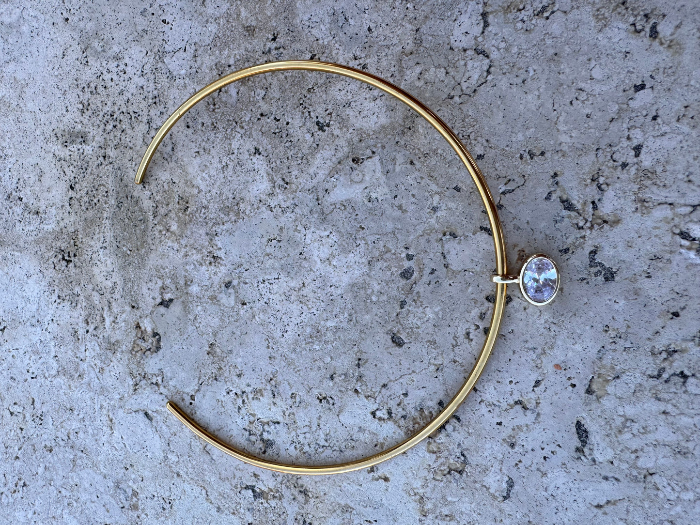 Halo choker